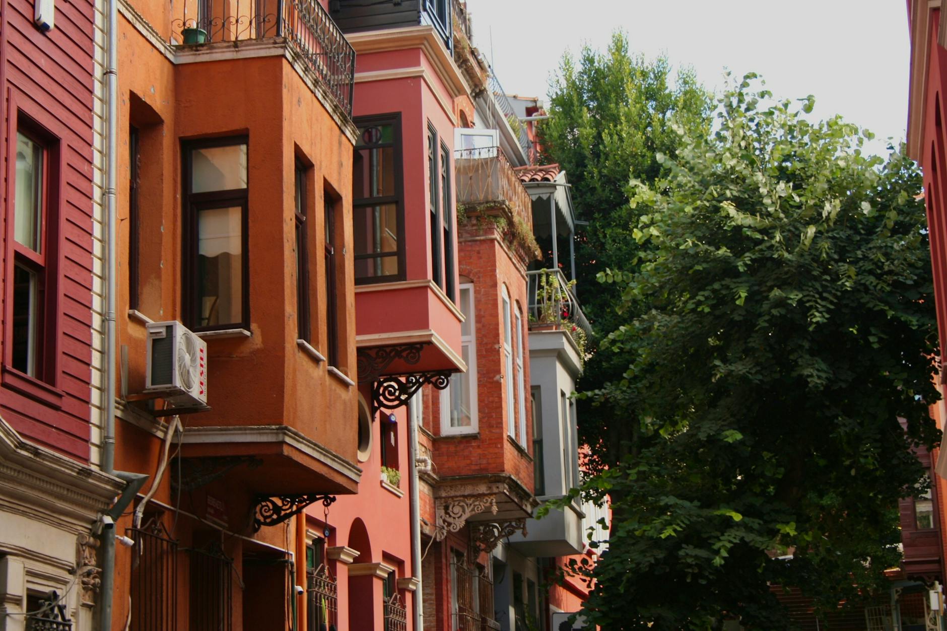 Kuzguncuk Walking Tour: Istanbul's Timeless Village