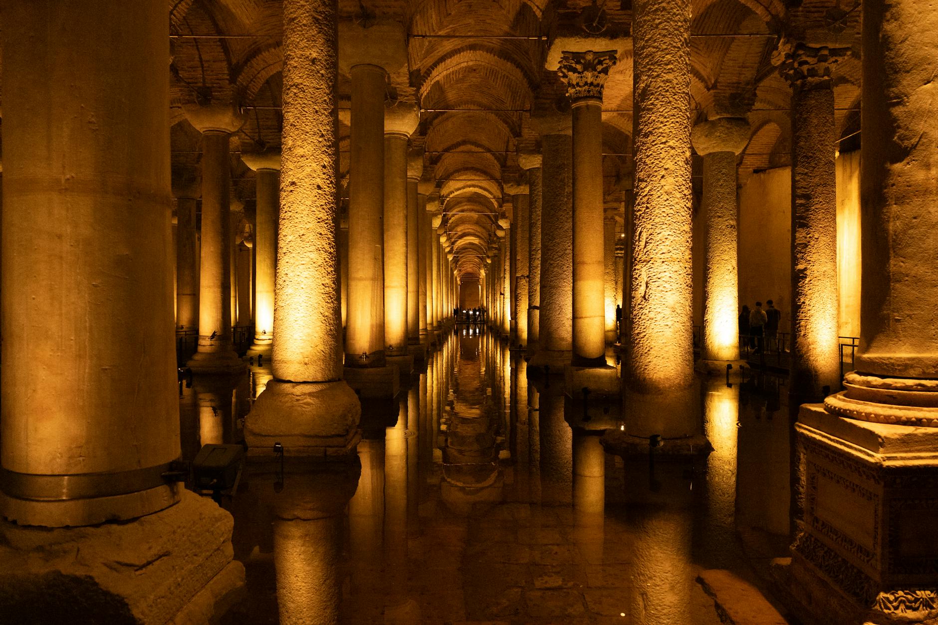 Underground Echoes: Why the Theodosius Cistern is My Favorite Alternative to the Crowds